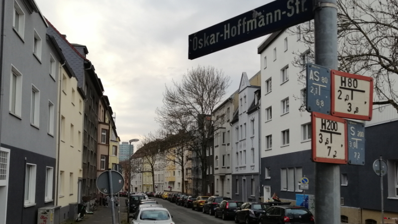 Die Oskar-Hoffmann-Str. wird künftig im Bereich zwischen der Wittener Str. und Am Glockengarten zur echten Einbahnstraße.